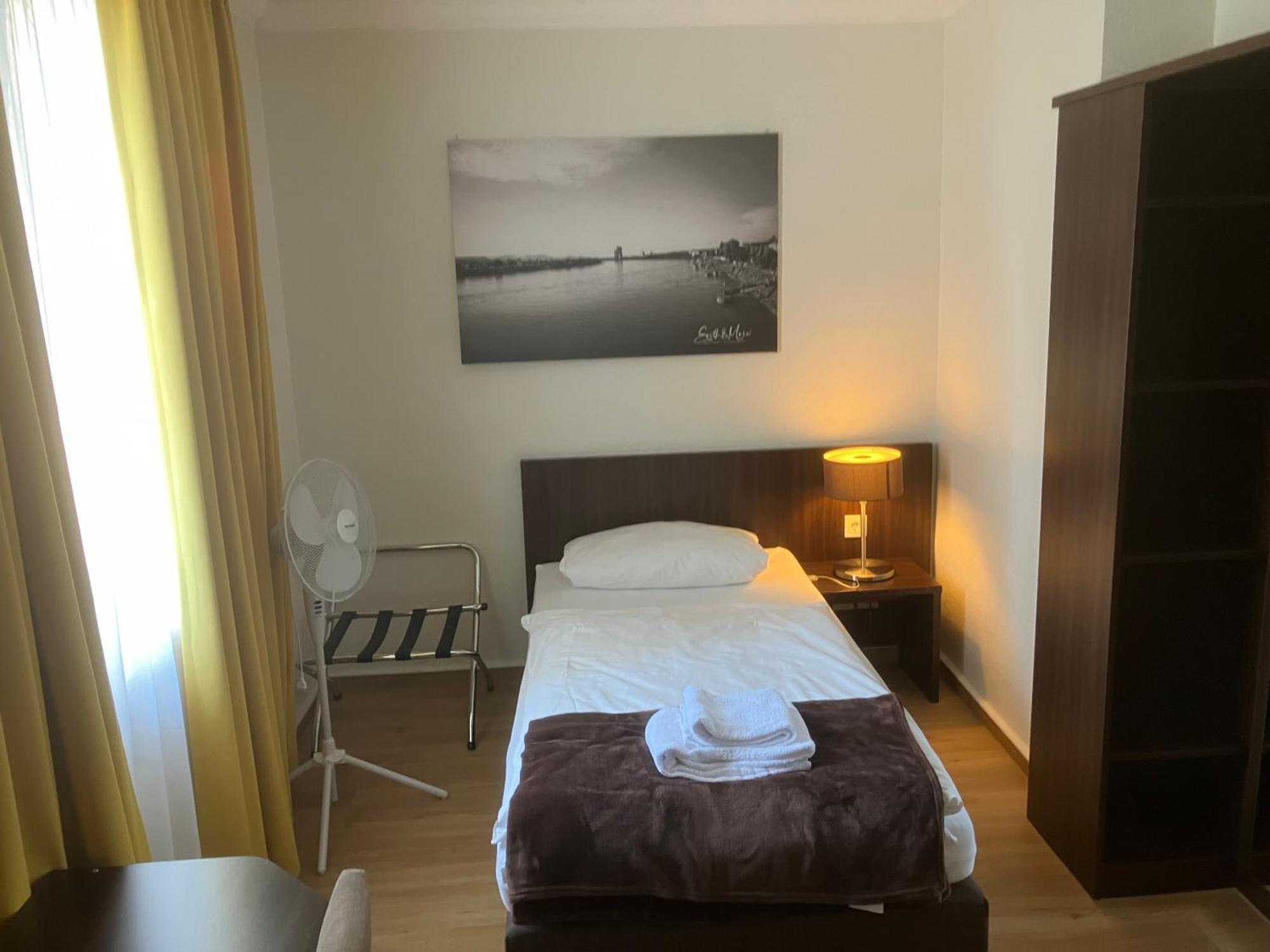 Hotel Mercedes City بون المظهر الخارجي الصورة